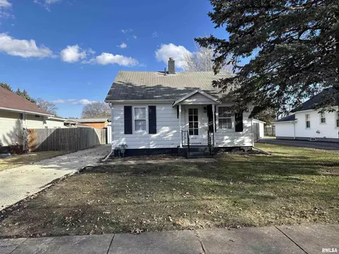 1259 Brown Ave, Galesburg, IL 61401