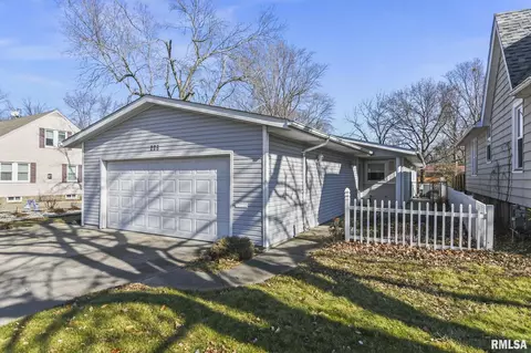 228 N Amos Ave, Springfield, IL 62702