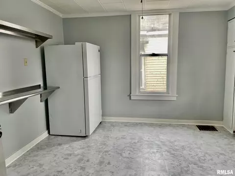 1314 N 8th St, Springfield, IL 62702 photo 9