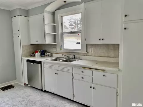 1314 N 8th St, Springfield, IL 62702 photo 7