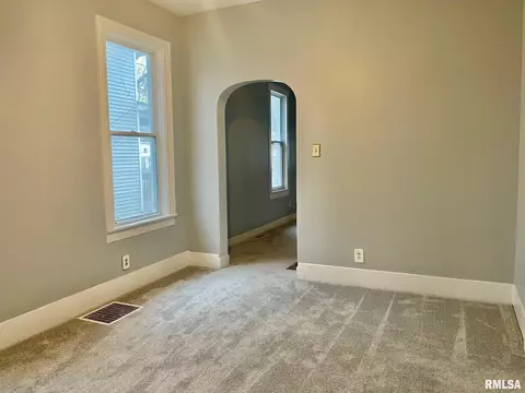 1314 N 8th St, Springfield, IL 62702 photo 6