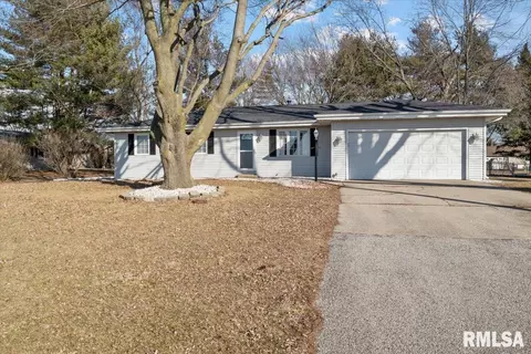 304 Old Tipton School Rd, Sherman, IL 62684