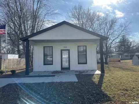 700 Washington St, Pawnee, IL 62558