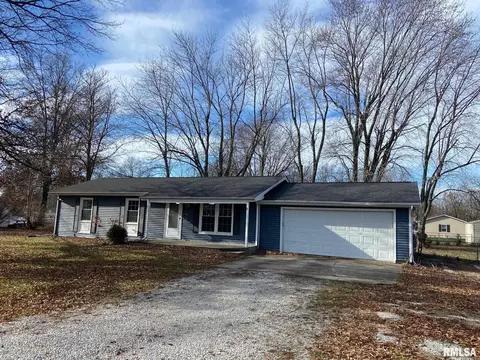 201 N Reimer St, Taylorville, IL 62568