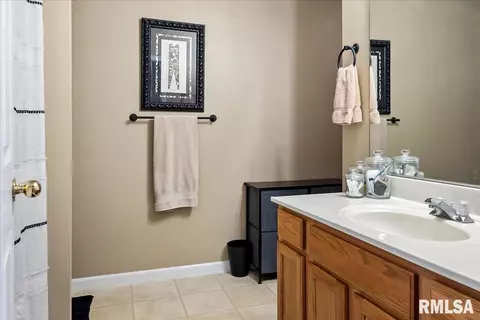 3701 Viking Blvd, Springfield, IL 62712 photo 24