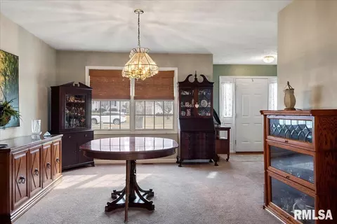 3701 Viking Blvd, Springfield, IL 62712 photo 5