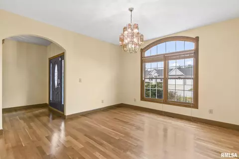 Other - 1412 Lake Pointe Ct, Springfield, IL 62712 photo 2 of 10