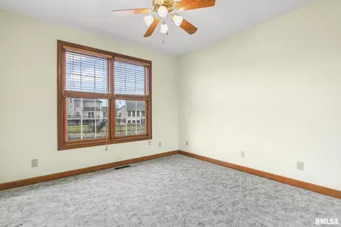 Other - 1412 Lake Pointe Ct, Springfield, IL 62712 photo 9 of 10