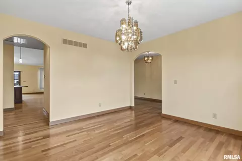 Other - 1412 Lake Pointe Ct, Springfield, IL 62712 photo 1 of 10