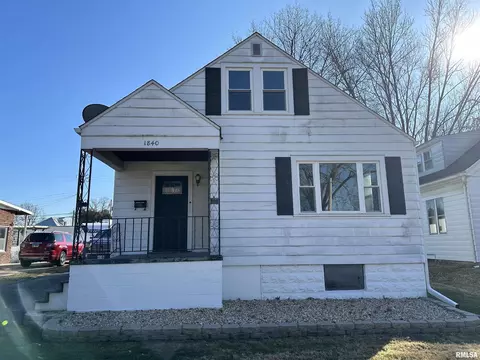 1840 Cherry St, Quincy, IL 62301