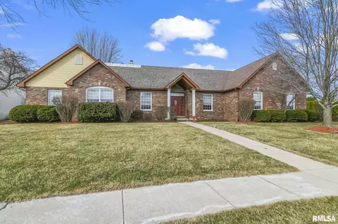 5005 Dogwood Hls, Springfield, IL 62711
