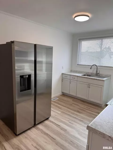 1516 Cummins Ave, Springfield, IL 62702 photo 22