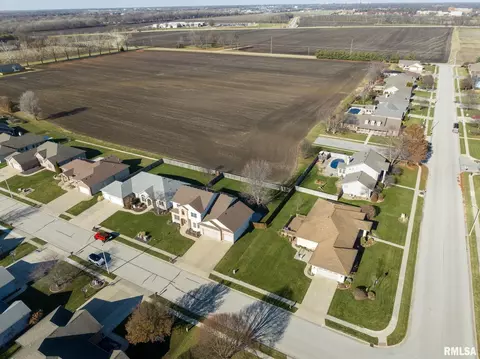 View/Area - 2221 Harbor Lndg, Springfield, IL 62712 photo 9 of 11