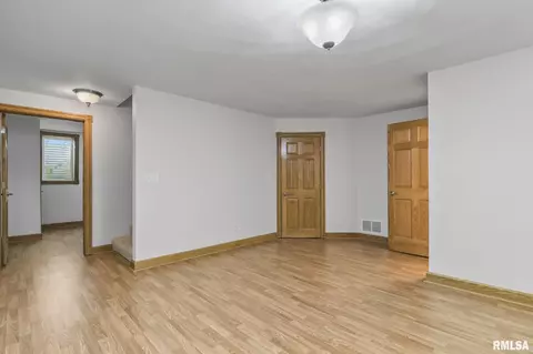 Bedroom - 2221 Harbor Lndg, Springfield, IL 62712 photo 8 of 8