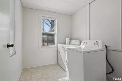 422 W Carpenter St, Springfield, IL 62702 photo 18
