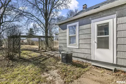 422 W Carpenter St, Springfield, IL 62702 photo 27