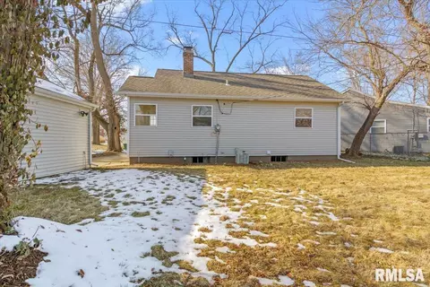 Exterior - 33 Belle Pl, Springfield, IL 62704 photo 10 of 10