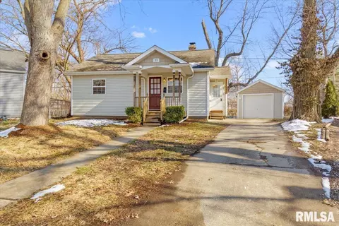 Exterior - 33 Belle Pl, Springfield, IL 62704 photo 6 of 10