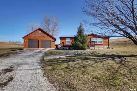 1559 N 1500 Ave, Fowler, IL 62338