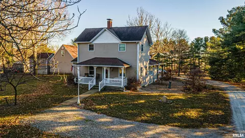 24513 E County Road 1200 N, Easton, IL 62633
