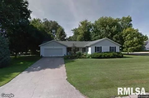 204 E Maple, Mount Pulaski, IL 62548