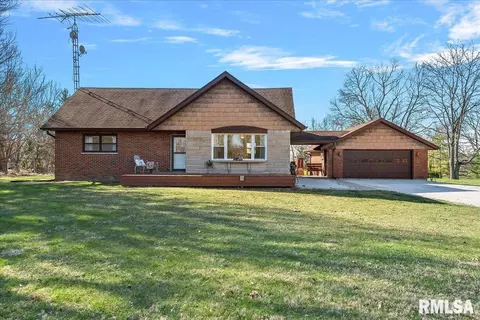 20161 State Highway 123, Petersburg, IL 62675