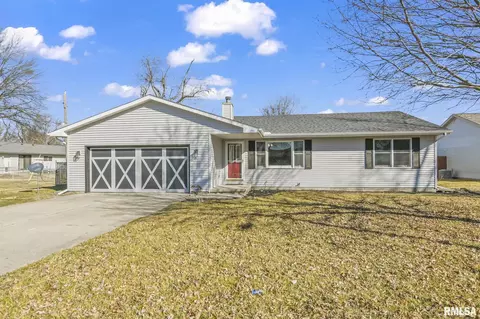 408 S State St, Chatham, IL 62629