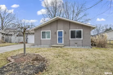 27 Powell St, Riverton, IL 62561 photo 3