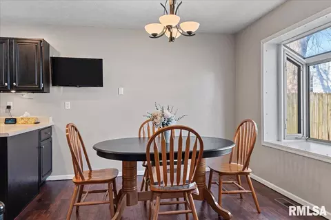 Dining - 117 Verona Dr, Springfield, IL 62703 photo 1 of 1