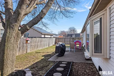 Exterior - 117 Verona Dr, Springfield, IL 62703 photo 2 of 6