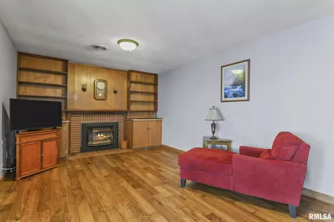 64 Sumner Ln, Springfield, IL 62707 photo 4