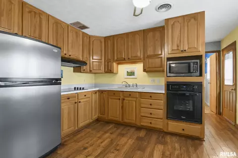 64 Sumner Ln, Springfield, IL 62707 photo 8