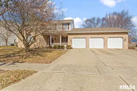 2319 Chesapeake Lndg, Springfield, IL 62712