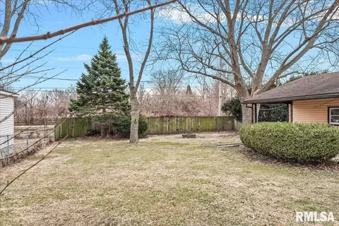 Exterior - 164 Archer Ave, Springfield, IL 62704 photo 2 of 6