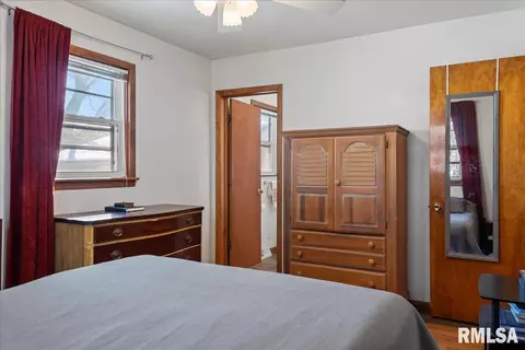Bedroom - 164 Archer Ave, Springfield, IL 62704 photo 3 of 7