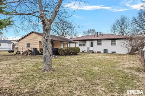Exterior - 164 Archer Ave, Springfield, IL 62704 photo 5 of 6