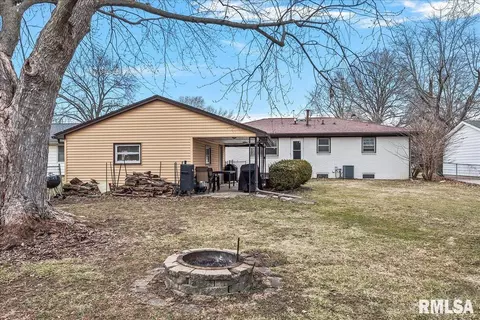 Exterior - 164 Archer Ave, Springfield, IL 62704 photo 4 of 6