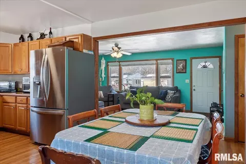 Dining - 164 Archer Ave, Springfield, IL 62704 photo 1 of 1