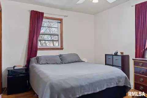 Bedroom - 164 Archer Ave, Springfield, IL 62704 photo 2 of 7