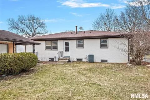 Exterior - 164 Archer Ave, Springfield, IL 62704 photo 3 of 6