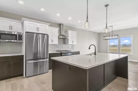 Kitchen - 5315 Verdant Ln, Springfield, IL 62711 photo 1 of 8