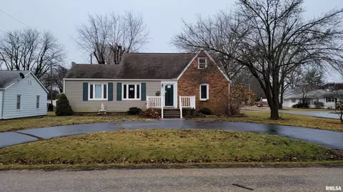 409 W Michigan Ave, South Jacksonville, IL 62650
