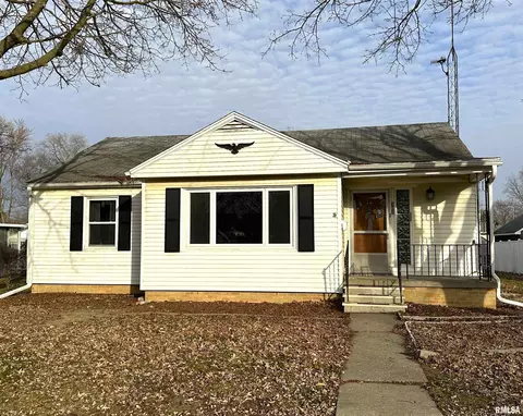 303 N Washington St, Abingdon, IL 61410