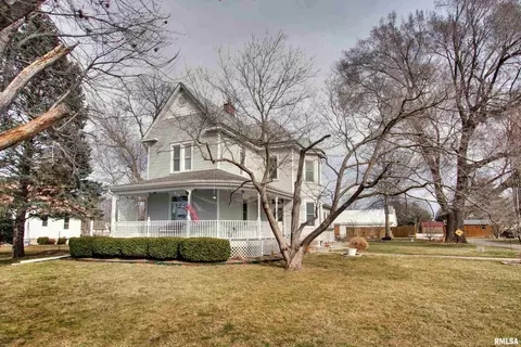 3728 N 12th St, Quincy, IL 62305