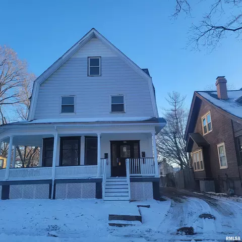 602 W Front St, Bloomington, IL 61704 photo 2