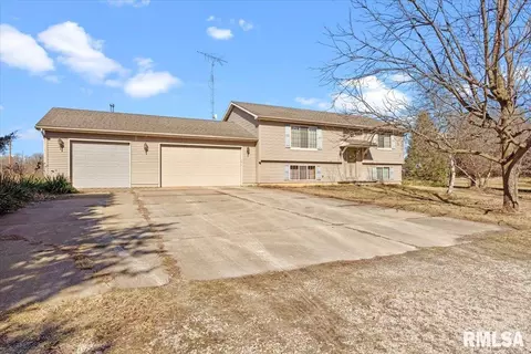 835 Brookview Rd, Dawson, IL 62520 photo 2
