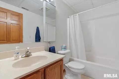 835 Brookview Rd, Dawson, IL 62520 photo 26