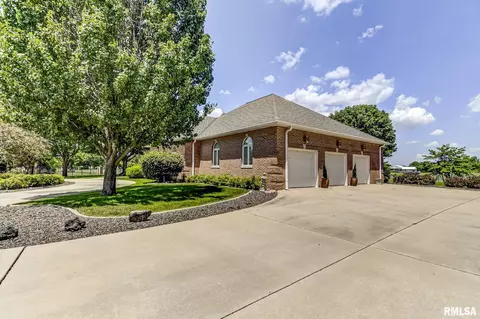 3300 Quail Chase, Springfield, IL 62711 photo 4