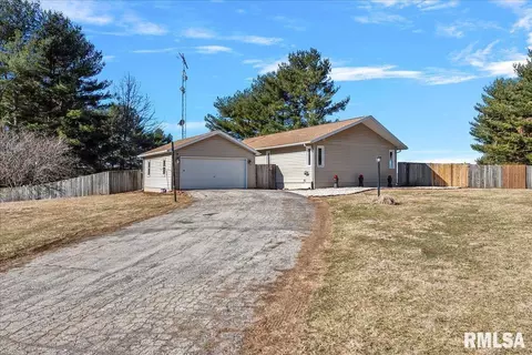 117 Regent Estate Rd, Jacksonville, IL 62650