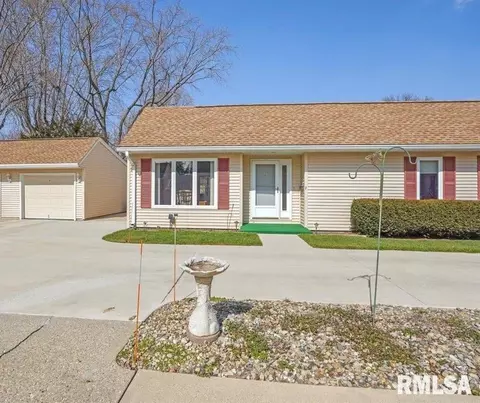 3209 Clarendon Dr, Springfield, IL 62704